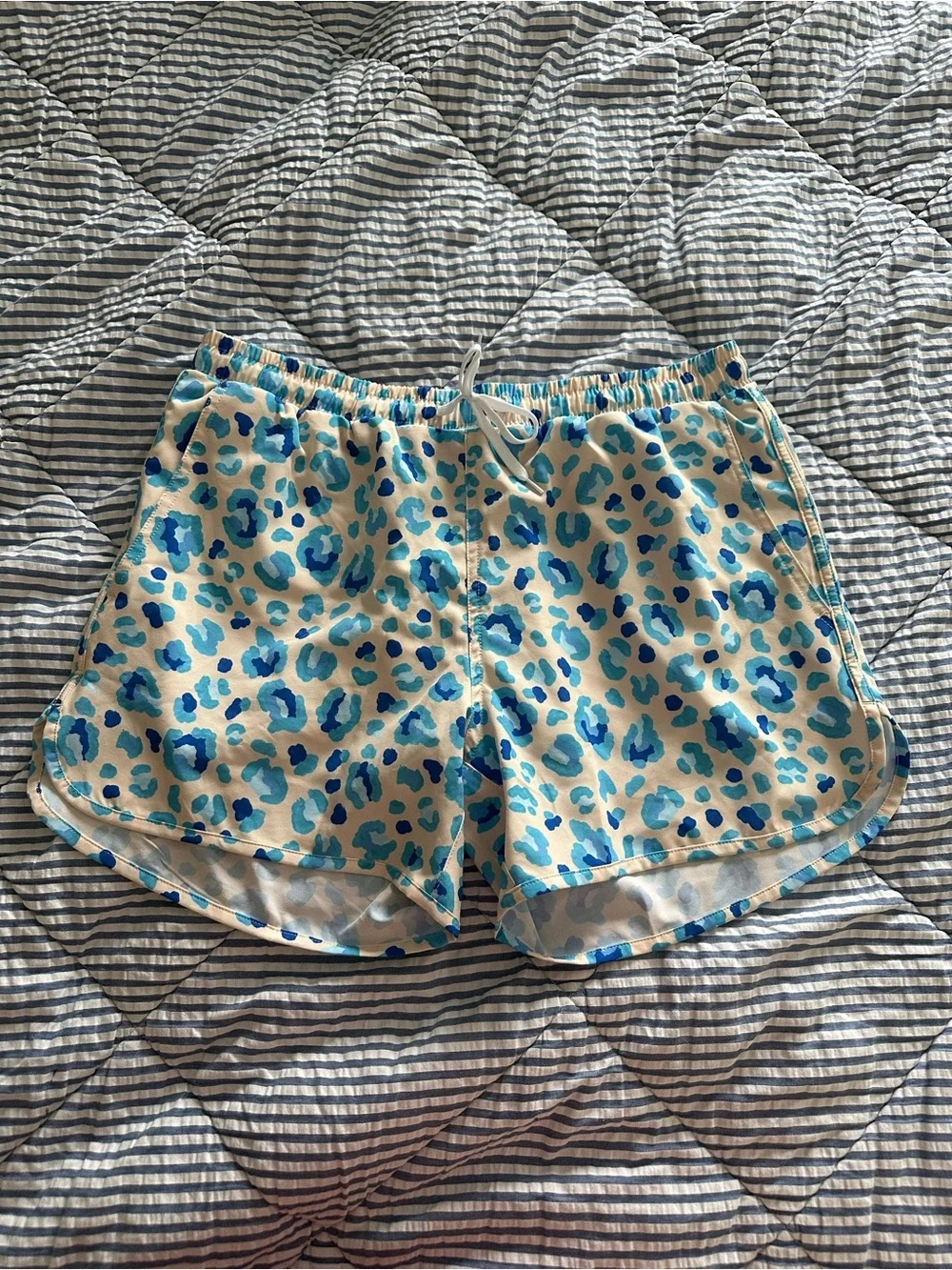 Kortni Jeane Men's Large Retro Shorties Chilled Leopard